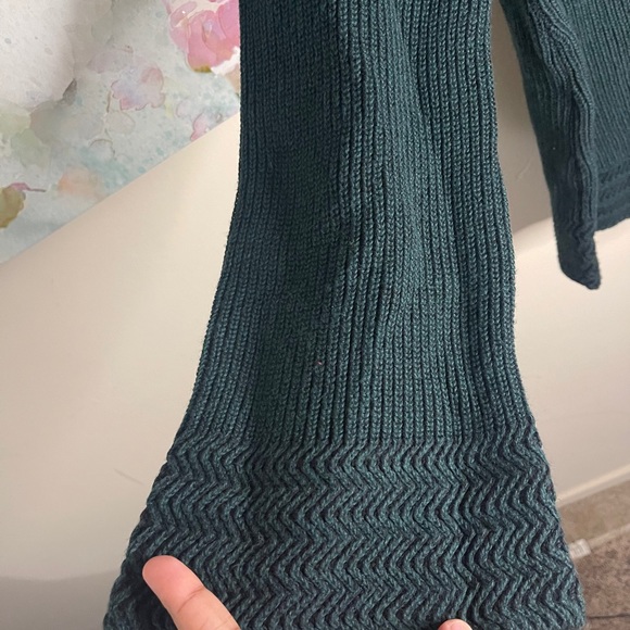 flare sleeve contrast border sweater - Picture 4 of 5